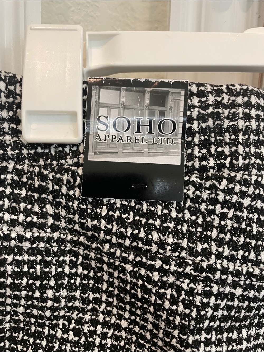 Soho Apparel Black & White Houndstooth Cropped Pants - Picture 3 of 5